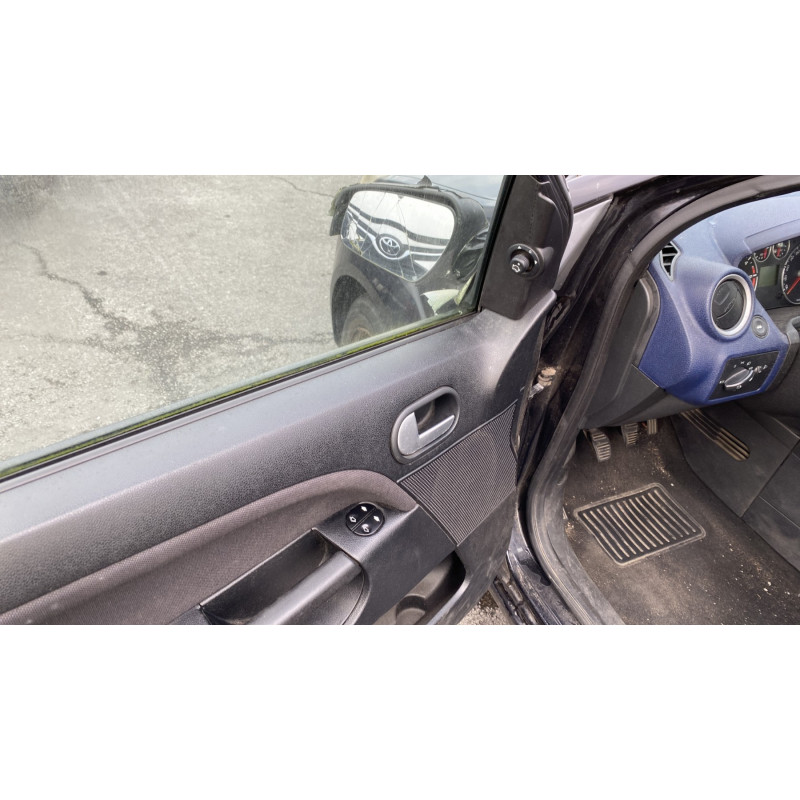 Porte avant gauche FORD FIESTA 5 Photo n°16
