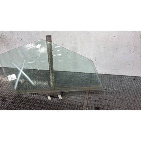 Vitre avant droit SUZUKI SWIFT 4