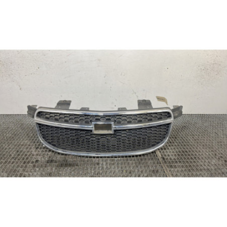 Calandre CHEVROLET ORLANDO Photo n°1