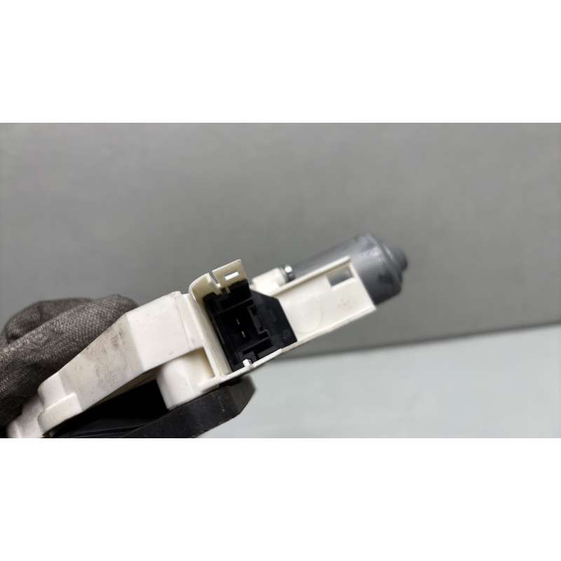 Leve vitre electrique arriere gauche AUDI A1 1 Photo n°4