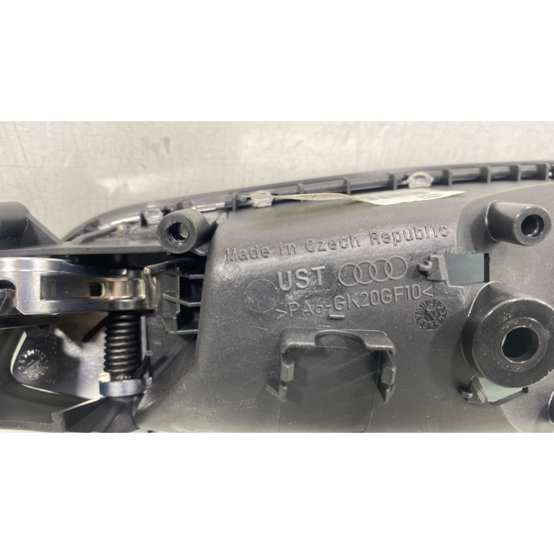 Poignee interieur arriere gauche AUDI A1 1 Photo n°5