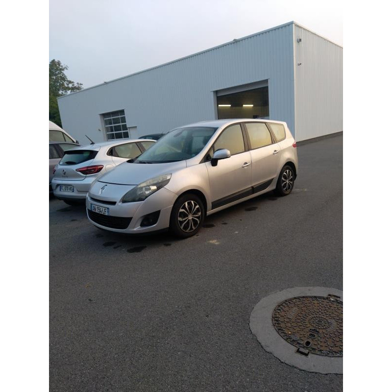 Aile avant gauche RENAULT GRAND SCENIC 3 Photo n°18