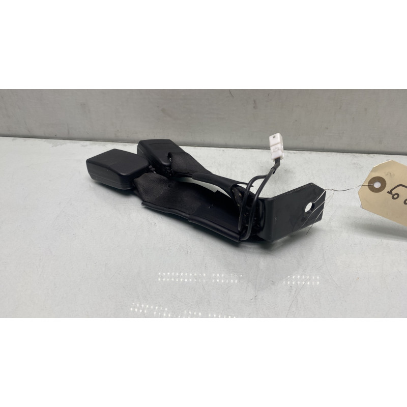 Attache ceinture arriere gauche NISSAN QASHQAI 1 Photo n°3