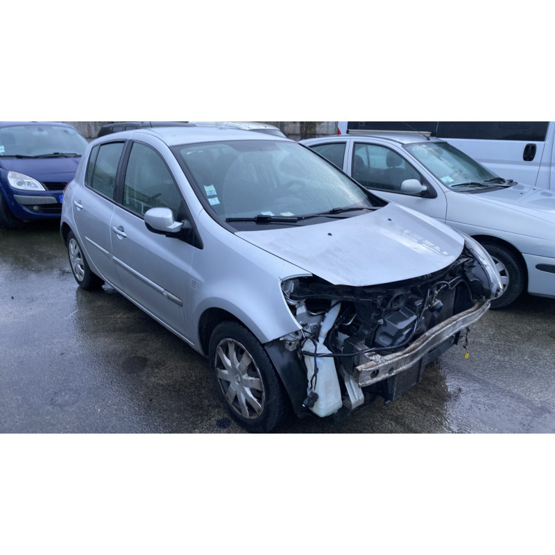 Plage arriere RENAULT CLIO 3 Photo n°6