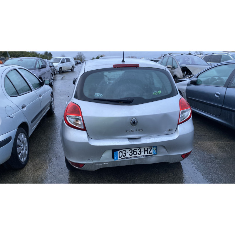 Plage arriere RENAULT CLIO 3 Photo n°9