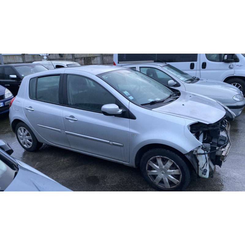 Plage arriere RENAULT CLIO 3 Photo n°11