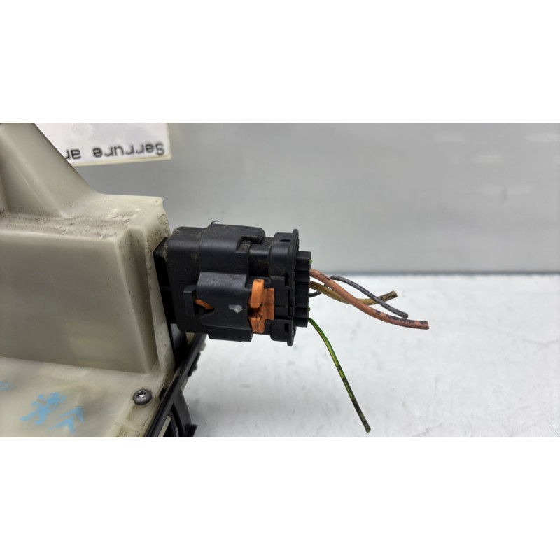 Serrure arriere droit PEUGEOT 208 1 Photo n°5