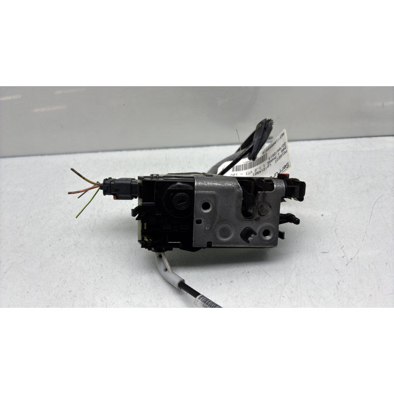 Serrure arriere droit PEUGEOT 208 1 Photo n°8