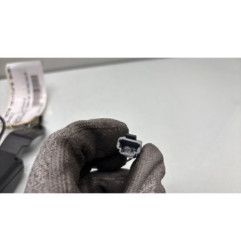 Attache ceinture avant droit DACIA SANDERO 2