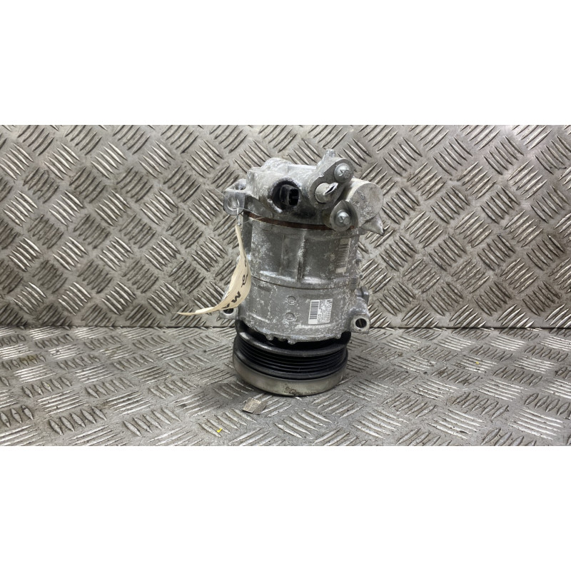Compresseur clim FIAT PUNTO 3 Photo n°2