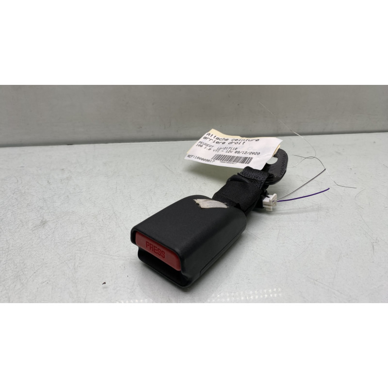 Attache ceinture arriere droit PEUGEOT 108 Photo n°1