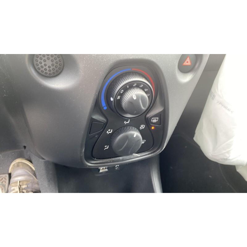 Compteur PEUGEOT 108 Photo n°9