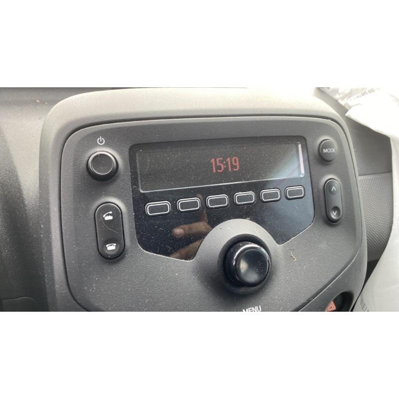 Pompe lave glace avant PEUGEOT 108 Photo n°9