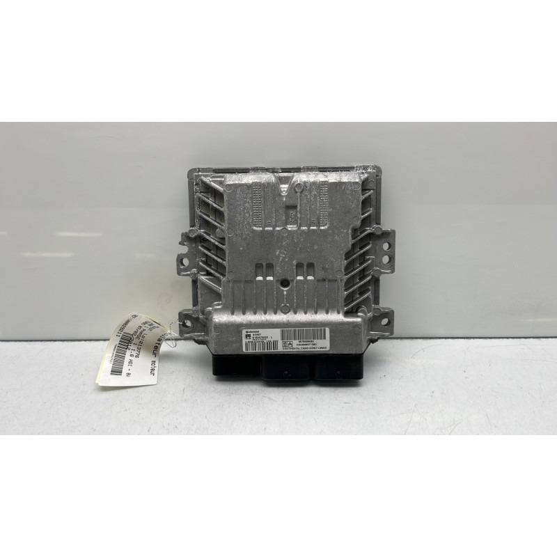Calculateur moteur PEUGEOT 3008 1 Photo n°1