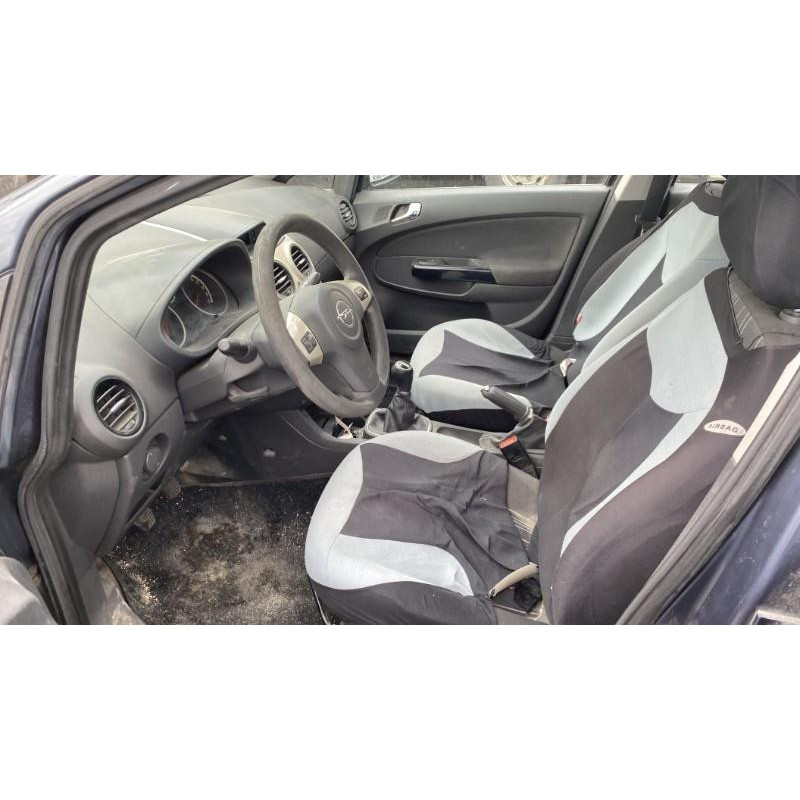 Bouton de coffre OPEL CORSA D Photo n°9