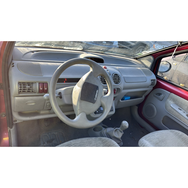 Face avant RENAULT TWINGO 1 Photo n°17