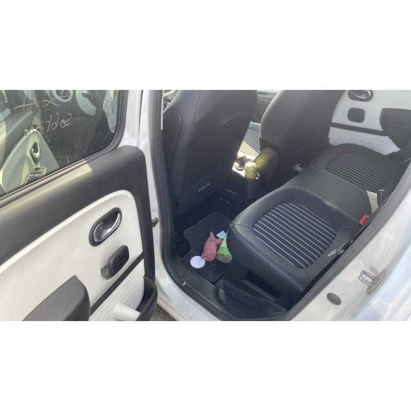 Poignee porte avant gauche RENAULT TWINGO 3 Photo n°8