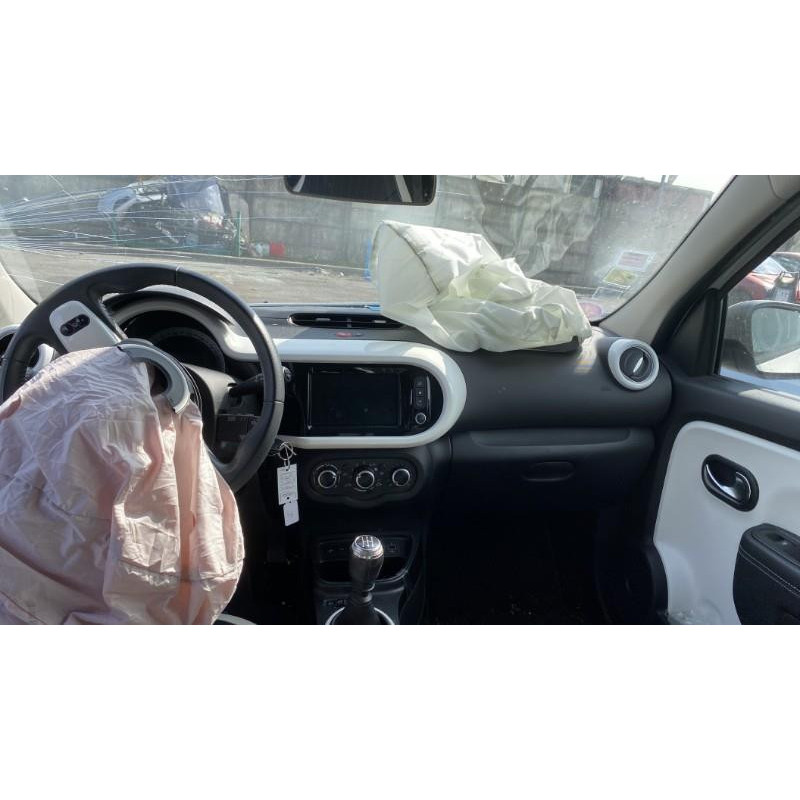 Poignee porte avant gauche RENAULT TWINGO 3 Photo n°17