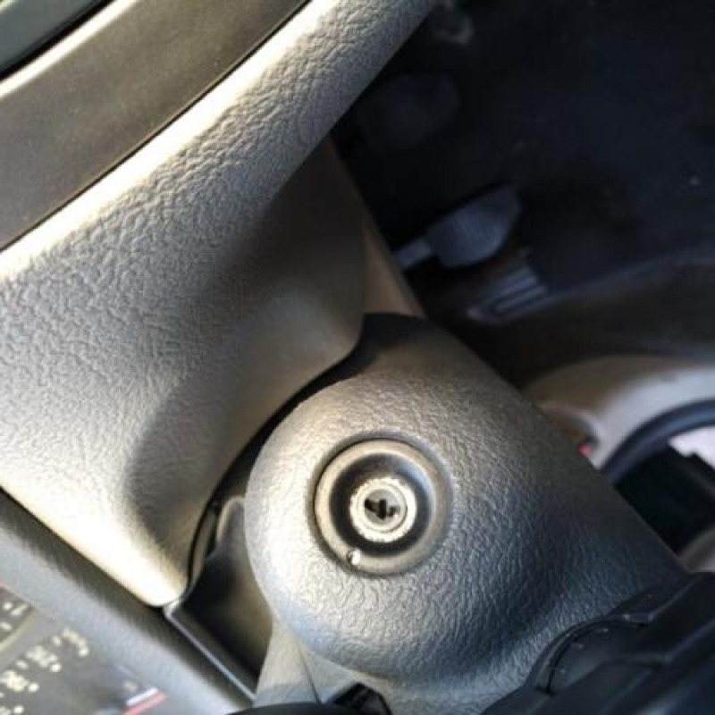 Pompe de direction CITROEN C5 1 Photo n°17