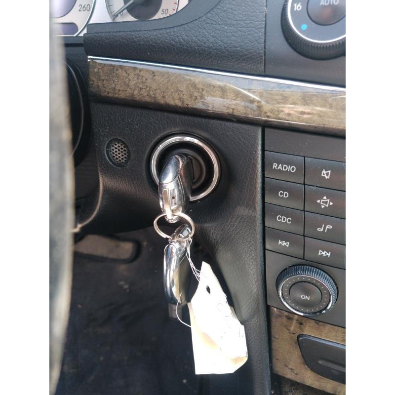 Bloc ABS (freins anti-blocage) MERCEDES CLASSE E 211 Photo n°16