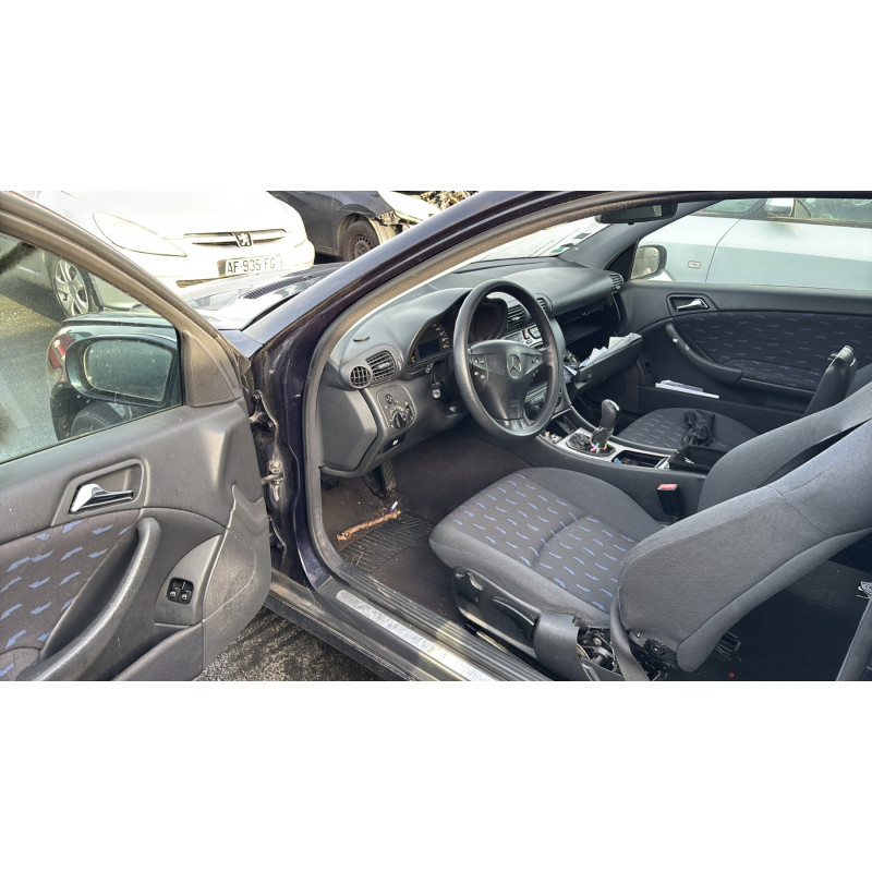 Aile avant droit MERCEDES CLASSE C 203 COUPE SPORT Photo n°13