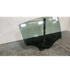 Vitre arriere droit PEUGEOT 208 1