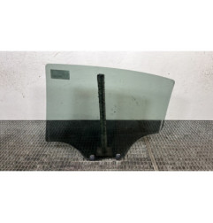 Vitre arriere droit PEUGEOT 208 1