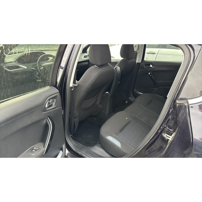 Vitre arriere droit PEUGEOT 208 1 Photo n°14