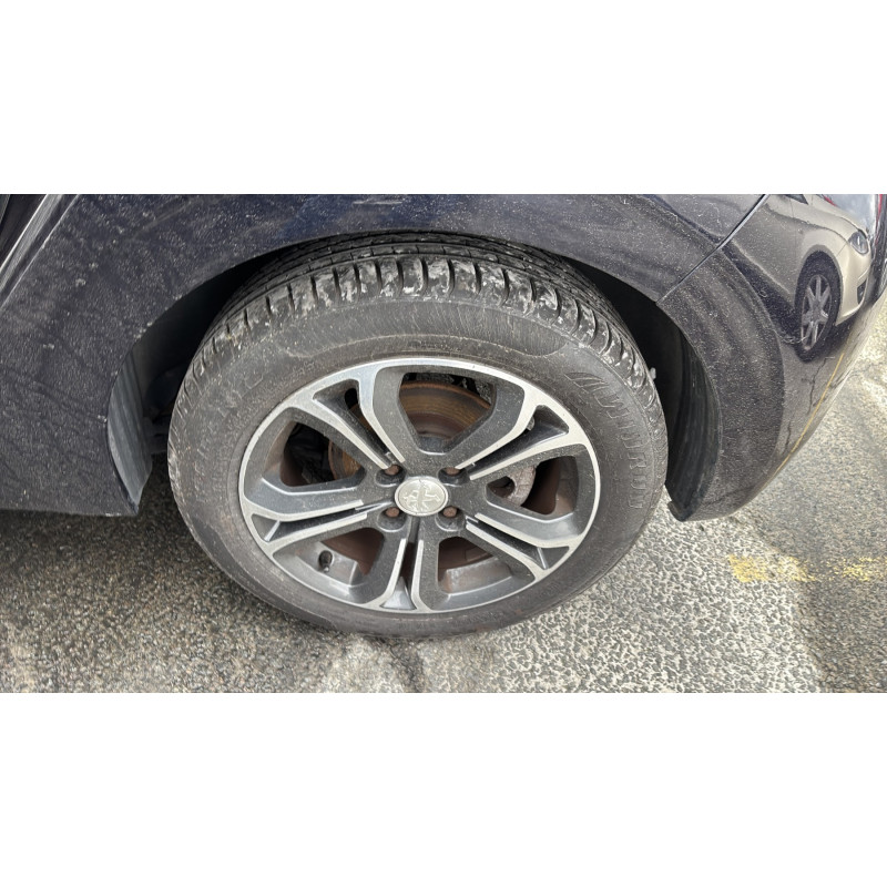 Vitre arriere droit PEUGEOT 208 1 Photo n°18