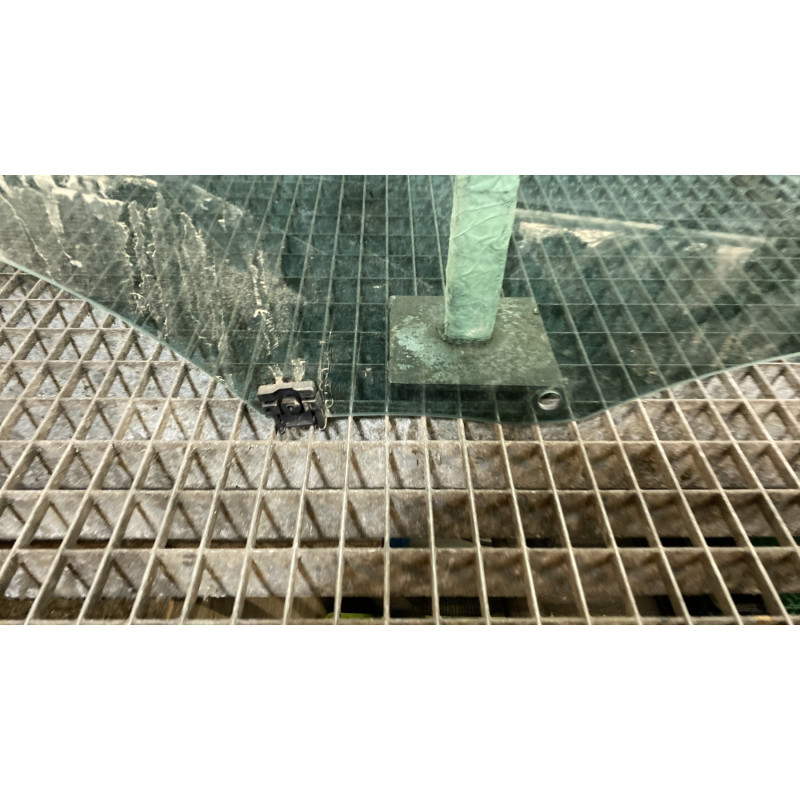 Vitre arriere droit CITROEN C4 2 Photo n°2