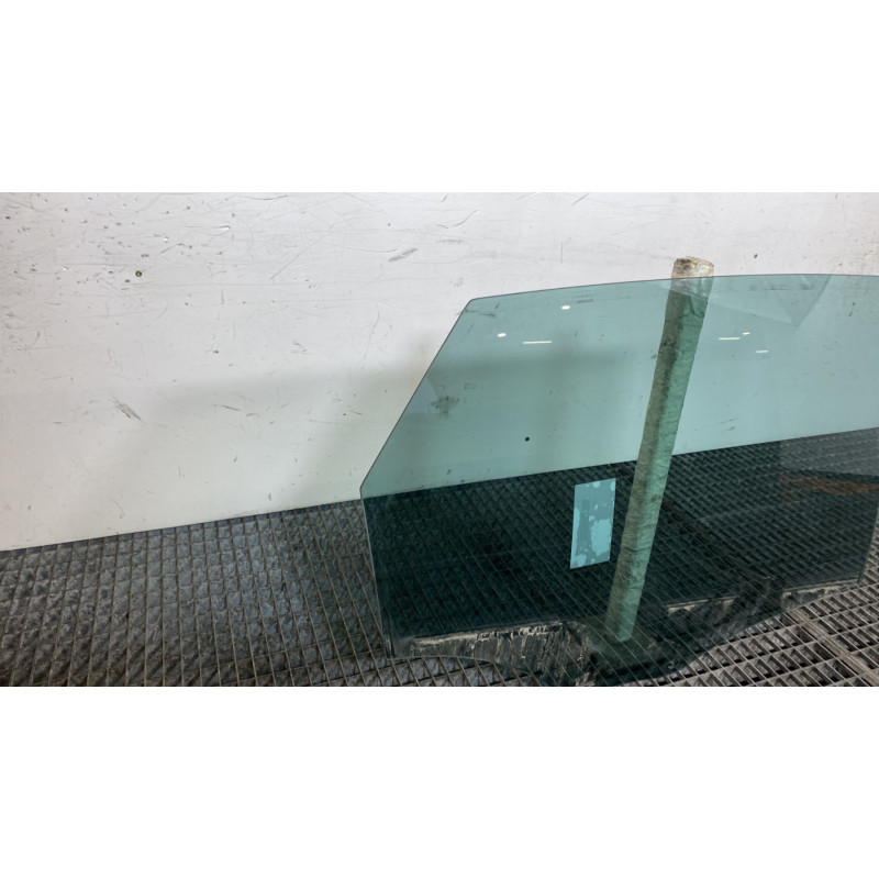 Vitre arriere droit CITROEN C4 2 Photo n°3