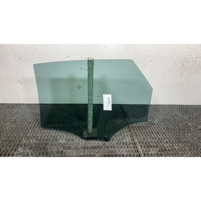 Vitre arriere droit CITROEN C4 2 Photo n°5