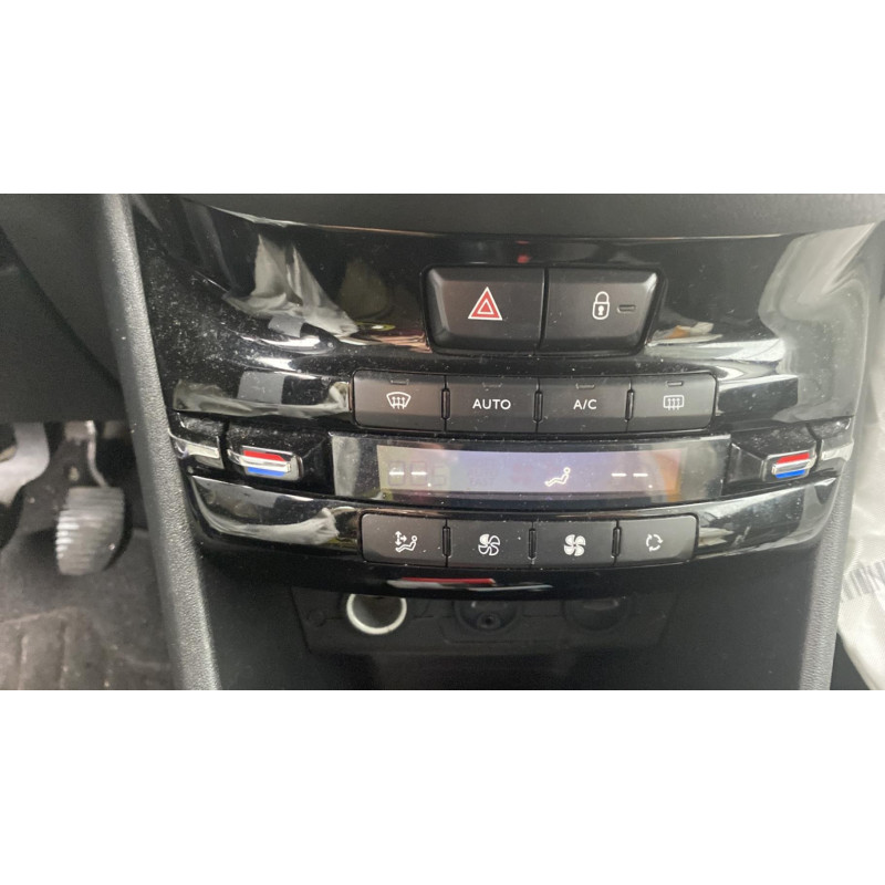 Boitier BSI PEUGEOT 208 1 Photo n°9