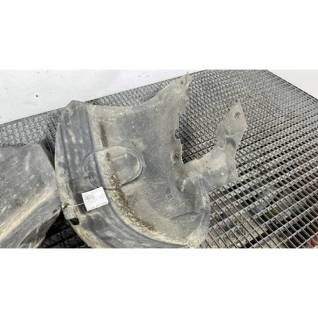 Pare boue avant gauche RENAULT MEGANE 2