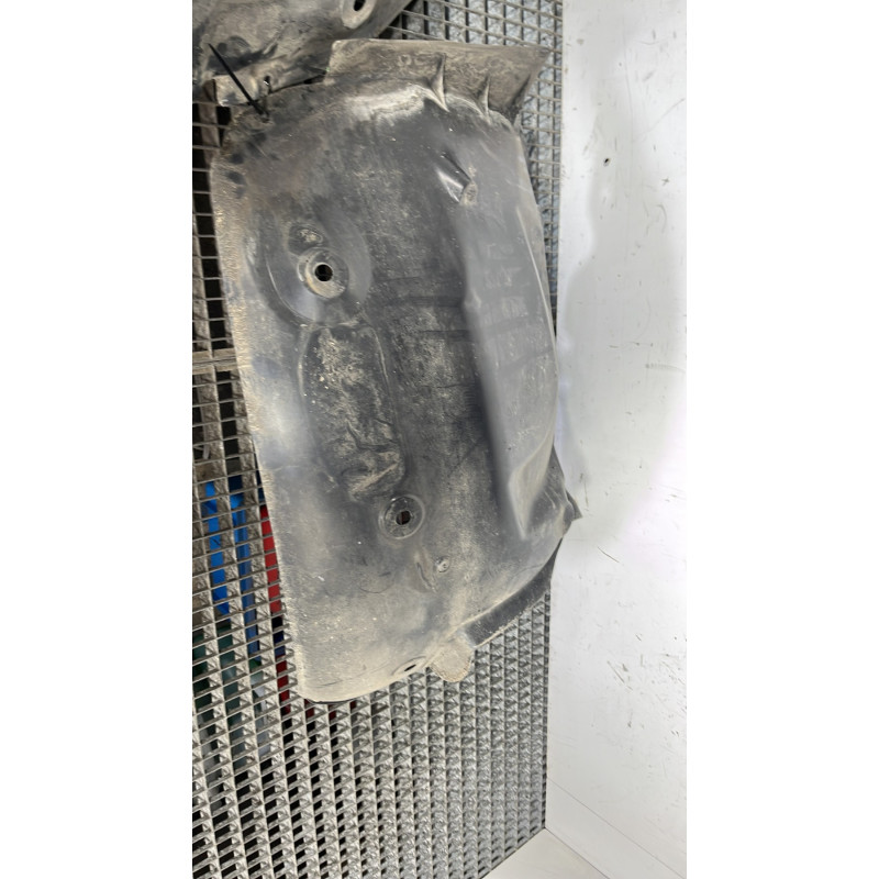 Pare boue avant gauche RENAULT MEGANE 2 Photo n°4