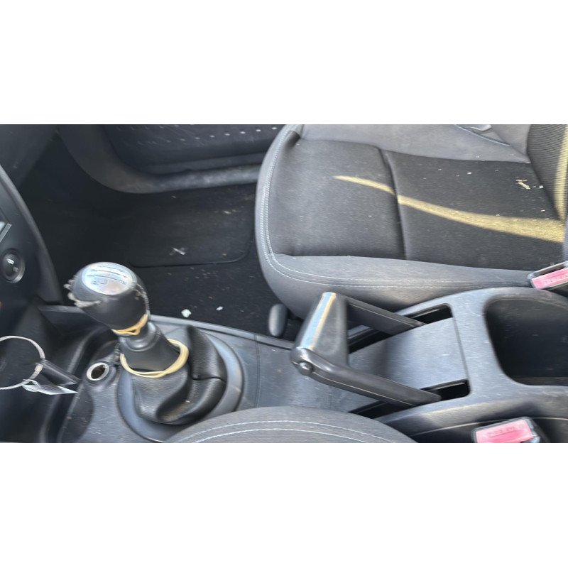 Pare boue avant gauche RENAULT MEGANE 2 Photo n°18