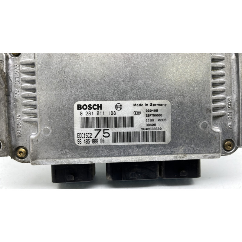 Calculateur moteur PEUGEOT 206 Photo n°4