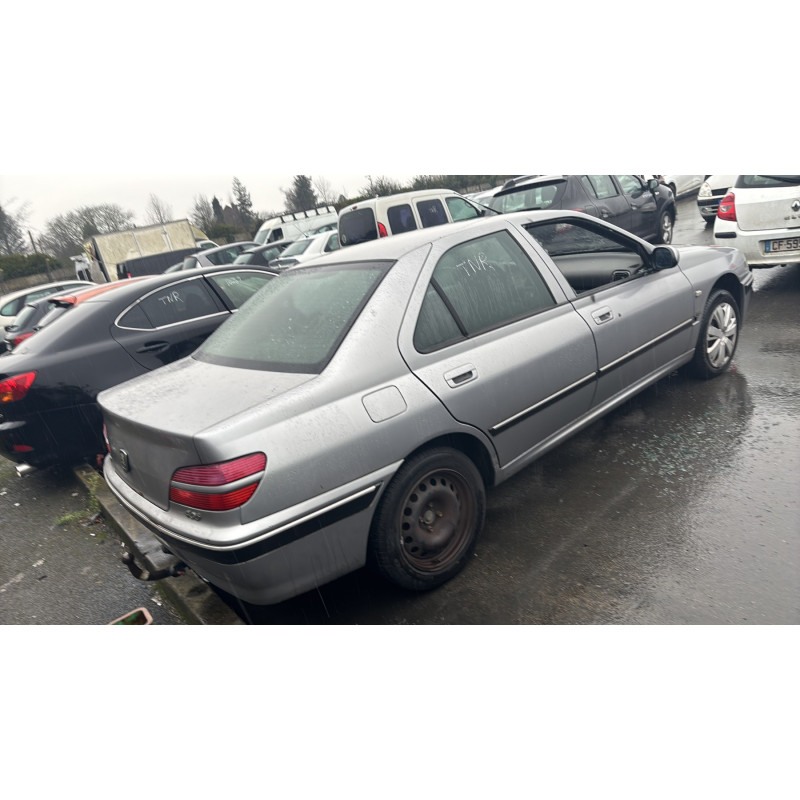 Pare choc arriere PEUGEOT 406 Photo n°9