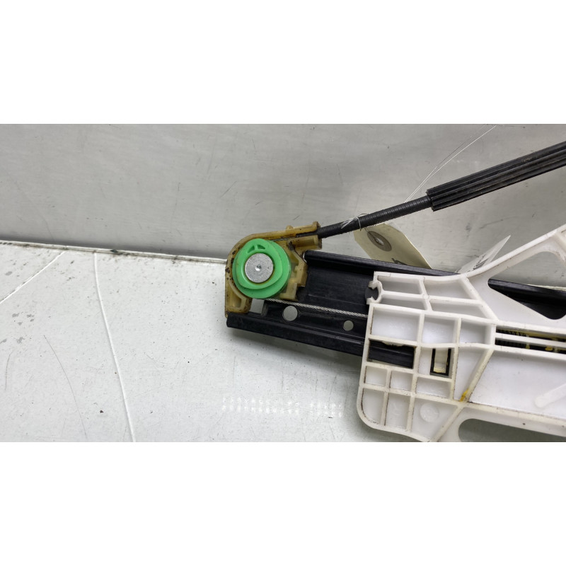 Leve vitre electrique arriere gauche AUDI Q5 1 Photo n°4