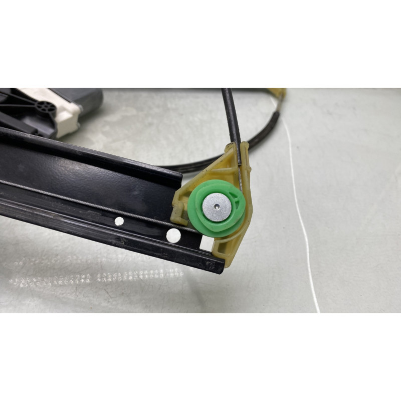 Leve vitre electrique avant droit AUDI Q5 1 Photo n°5