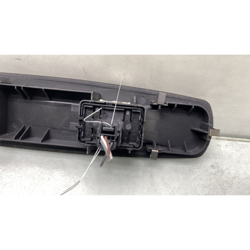 Interrupteur de leve vitre avant droit RENAULT LATITUDE Photo n°3
