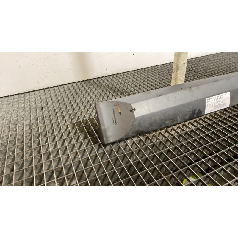 Baguette de porte arriere gauche  RENAULT MEGANE 3 Photo n°2