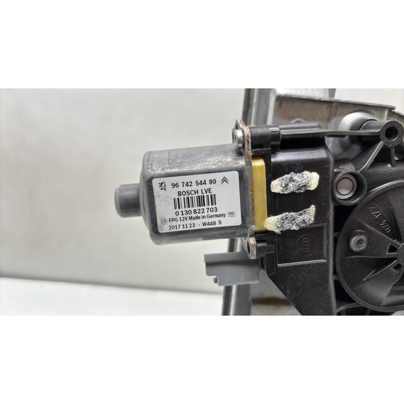 Leve vitre electrique avant gauche PEUGEOT 208 1 Photo n°5