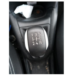 Pommeau de vitesses PEUGEOT 208 1