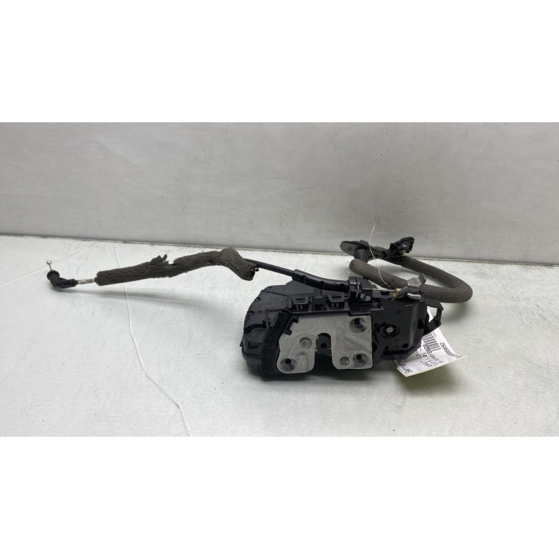 Serrure arriere droit RENAULT CLIO 5 Photo n°1