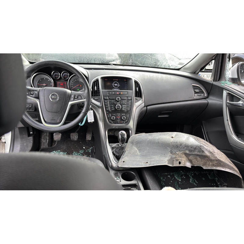 Vitre arriere gauche OPEL ASTRA J Photo n°7