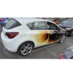 Vitre arriere gauche OPEL ASTRA J