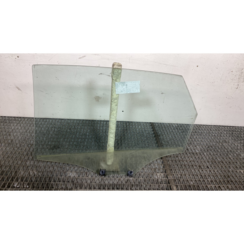 Vitre arriere droit CITROEN C4 2 Photo n°6