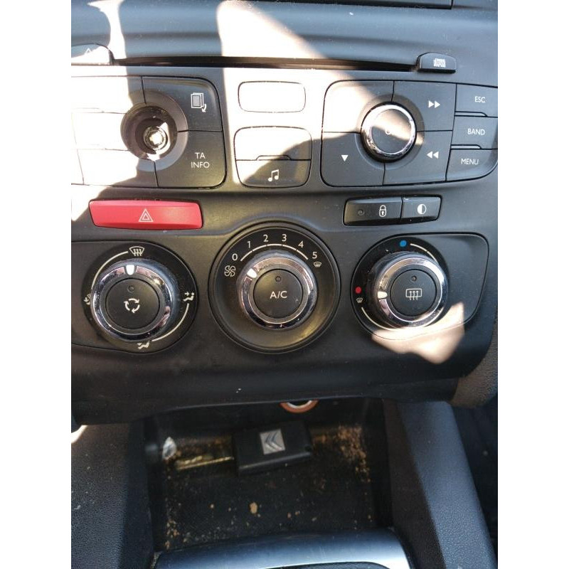 Vitre arriere droit CITROEN C4 2 Photo n°8