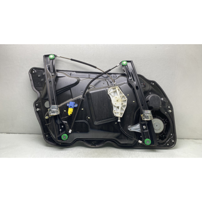 Leve vitre electrique avant droit VOLKSWAGEN PASSAT 5 Photo n°3